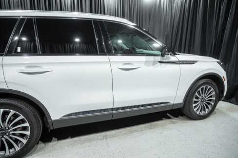Used 2020 Lincoln Aviator Reserve w/ Equipment Group 201A image 4