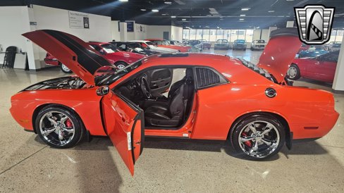 Used 2009 Dodge Challenger SRT8 w/ SRT Option Group II image 16