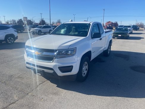 Used 2018 Chevrolet Colorado W/T image 2