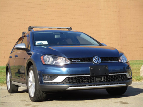 Used 2017 Volkswagen Golf Alltrack SE image 10