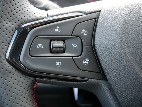 New 2025 Chevrolet Trax RS w/ Sunroof Package image 23