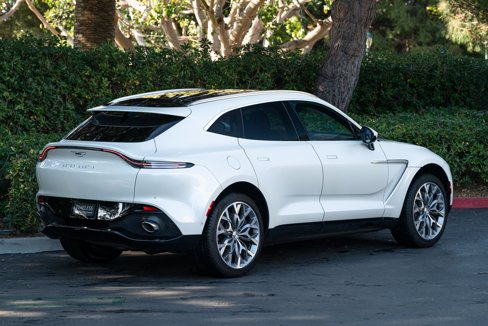 Used 2021 Aston Martin DBX image 3