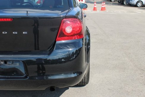 Used 2013 Dodge Avenger SE image 45