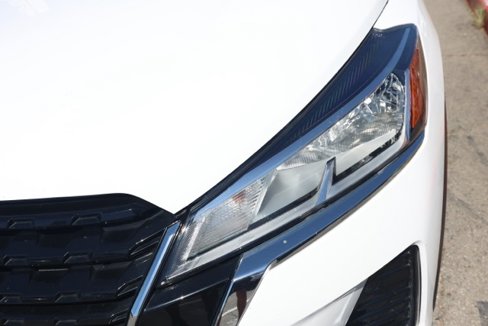 Used 2024 Nissan Kicks SV image 10