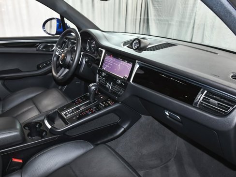 Used 2022 Porsche Macan image 53