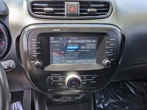 Used 2019 Kia Soul + image 19
