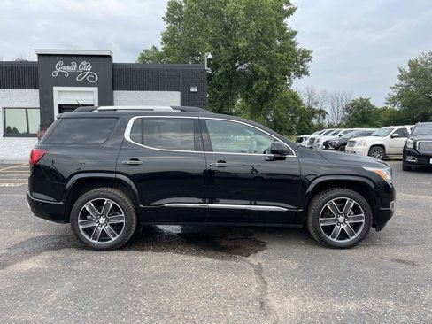 Used 2018 GMC Acadia Denali w/ Technology Package image 3