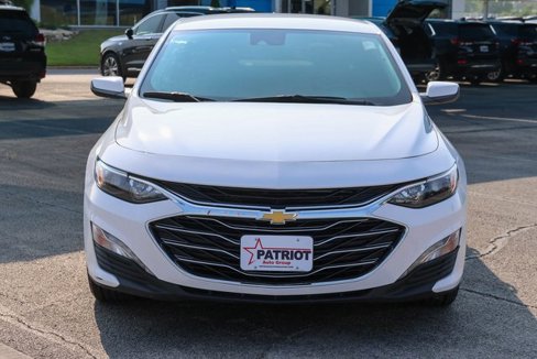 Used 2024 Chevrolet Malibu LT image 2
