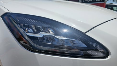 Used 2018 Jaguar E-PACE SE image 12