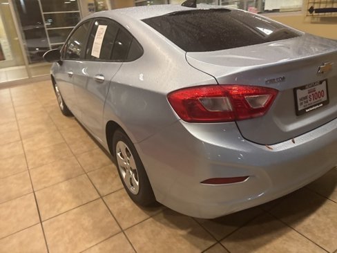 Used 2017 Chevrolet Cruze LS image 10