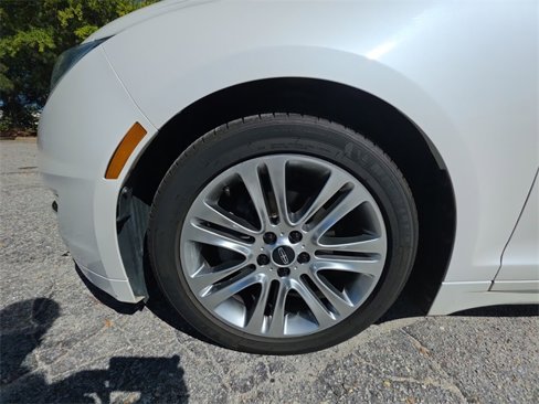 Used 2013 Lincoln MKZ Hybrid image 10