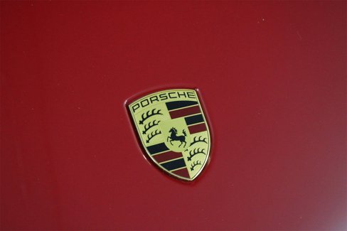 Certified 2025 Porsche Macan Turbo image 29