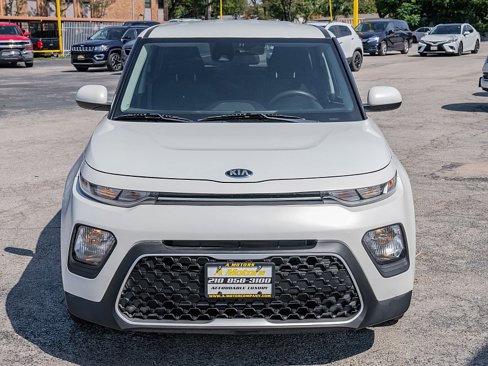 Used 2021 Kia Soul S image 2