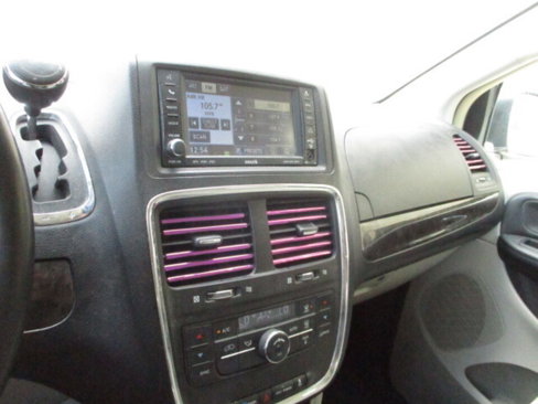 Used 2011 Dodge Grand Caravan Crew w/ Entertainment Group 1 image 42