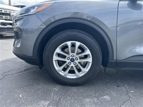 Used 2022 Ford Escape SE image 12