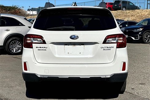 Used 2017 Subaru Outback 2.5i Premium image 6