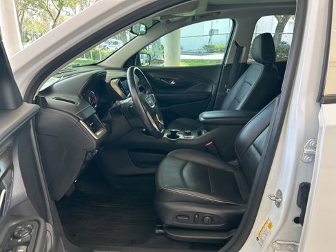 Used 2018 GMC Terrain Denali w/ Advanced Safety Package image 5