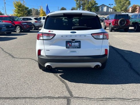 Certified 2020 Ford Escape SE image 4