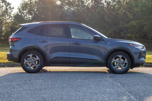 New 2025 Ford Escape ST-Line w/ Equipment Group 301A image 7