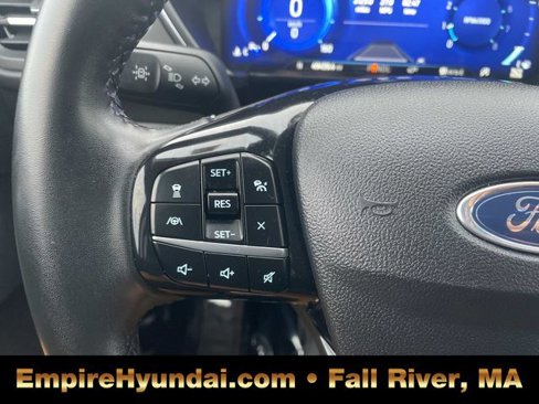Used 2022 Ford Escape Titanium image 31