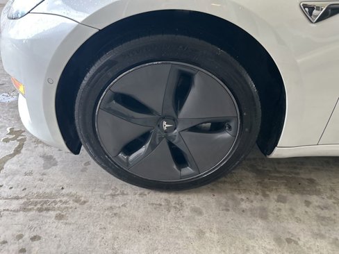 Used 2020 Tesla Model 3 image 14