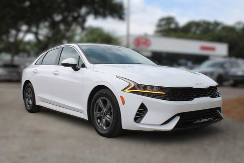 Used 2022 Kia K5 LXS image 3