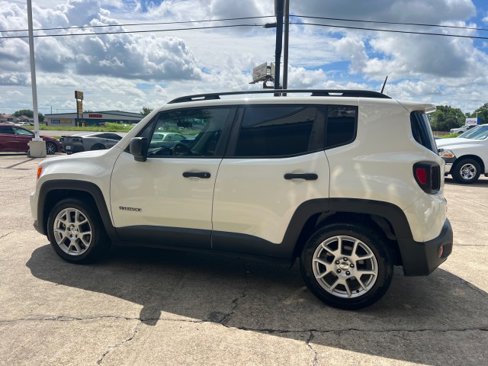 Used 2020 Jeep Renegade Sport w/ Sport Appearance Group image 9