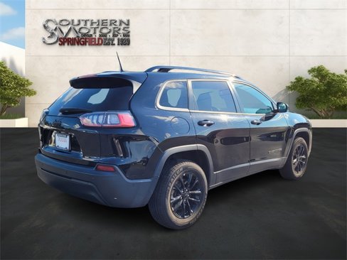 Used 2023 Jeep Cherokee Altitude Lux image 5