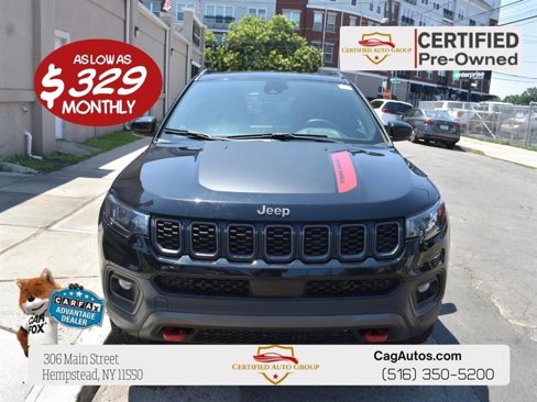 Used 2024 Jeep Compass Trailhawk image 1