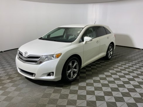 Used 2015 Toyota Venza XLE image 14