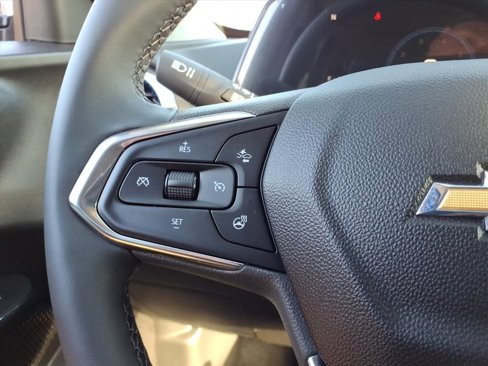 Used 2025 Chevrolet Trax LT w/ Driver Confidence Package image 17
