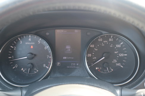 Used 2019 Nissan Rogue SV image 17