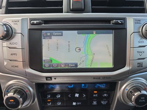 Used 2018 Toyota 4Runner SR5 image 15