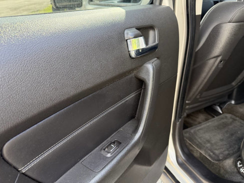 Used 2009 HUMMER H3 image 9