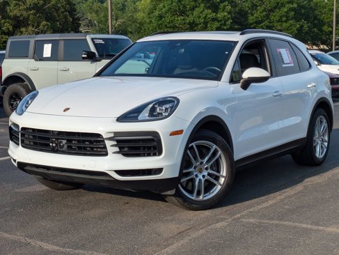 Used 2023 Porsche Cayenne image 1