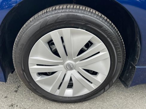 Used 2025 Nissan Leaf S image 48