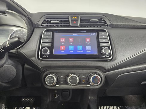 Used 2020 Nissan Versa S image 30