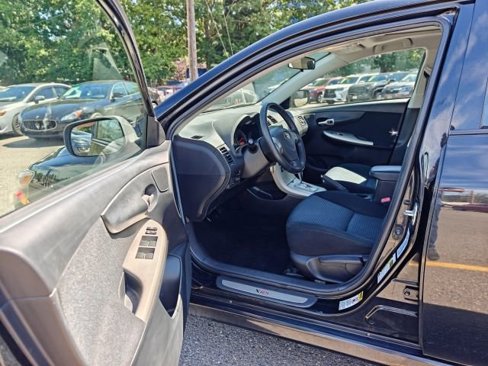 Used 2009 Toyota Corolla XRS image 9