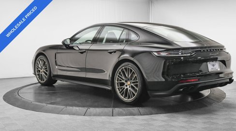 Used 2022 Porsche Panamera 4 Platinum Edition image 5