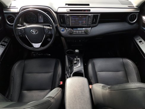 Used 2018 Toyota RAV4 XLE image 11