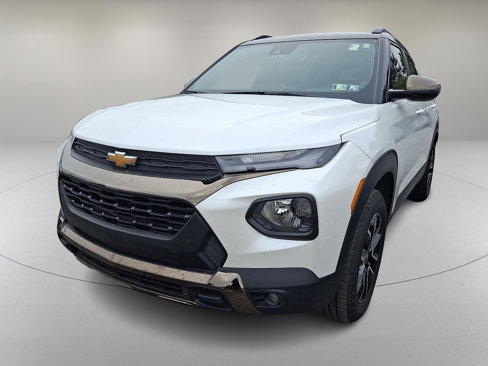 Used 2021 Chevrolet TrailBlazer ACTIV w/ Sun and Liftgate Package image 4