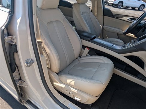 Used 2020 Lincoln MKZ Reserve w/ Elements Package image 21