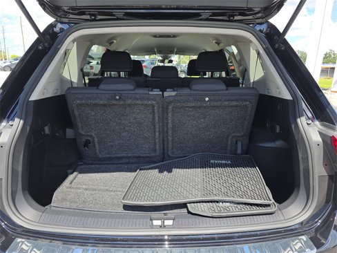 Certified 2023 Volkswagen Tiguan S image 13
