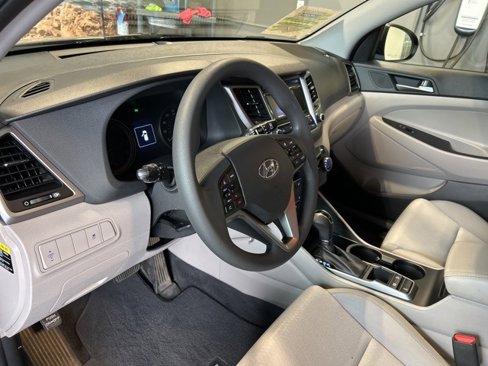 Used 2017 Hyundai Tucson Eco w/ Cargo Package image 2