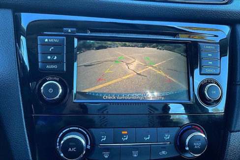 Used 2018 Nissan Rogue S image 25