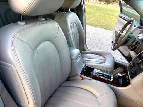 Used 2009 Buick Lucerne CXL image 20