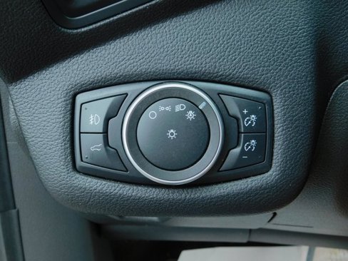 Used 2019 Ford Escape SE image 29