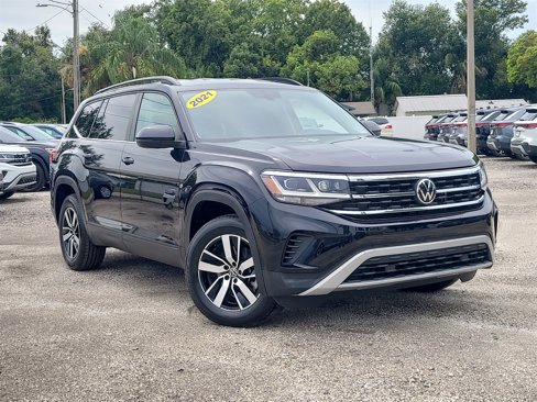 Used 2021 Volkswagen Atlas SE image 2