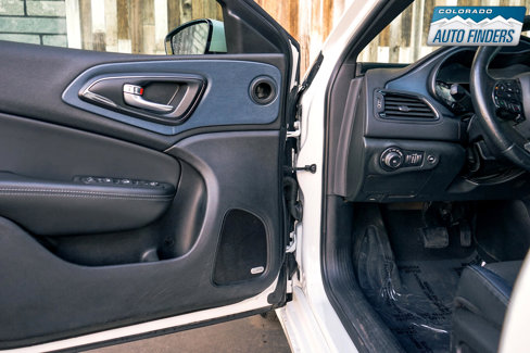 Used 2015 Chrysler 200 S w/ Navigation & Sound Group I image 9
