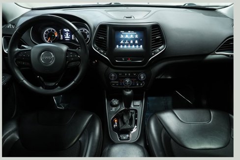 Used 2019 Jeep Cherokee Latitude Plus image 17